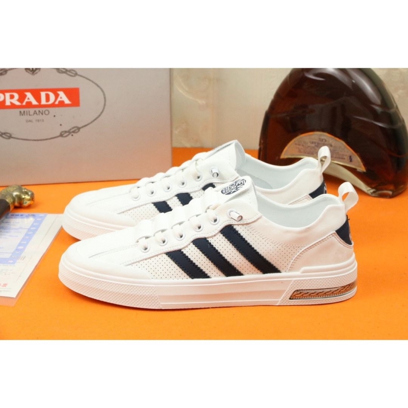 Pra*a casual shoes